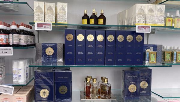 parfums, vatican, Bible