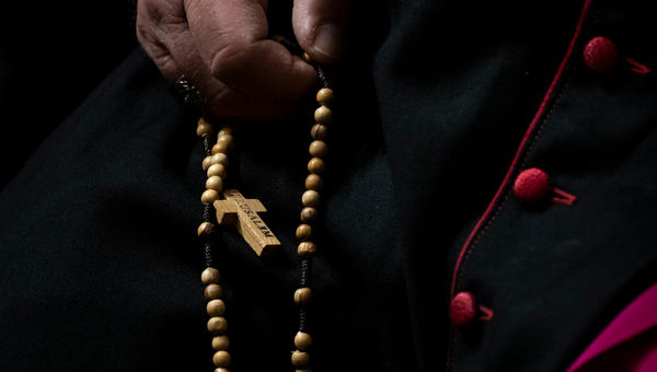 Rosary-Prayer for Peace-Bishops-CEI