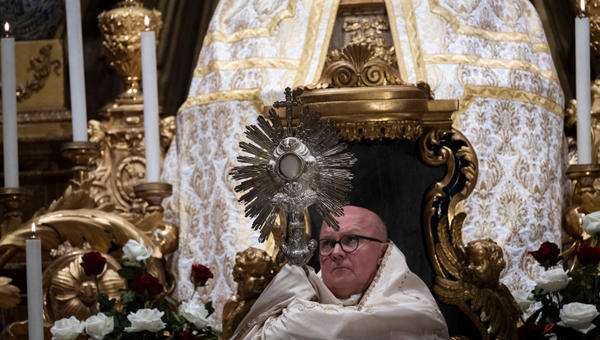 EUCHARISTIC ADORATION FOR LIFE Vigil in the Santuario di San Salvatore in Lauro church