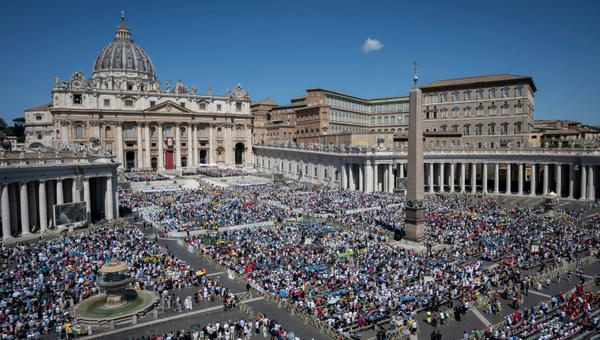 Pope Francis celebrates a mass on World Children's Day at St Peter's Basilica in the Vatican on May 26, 2024