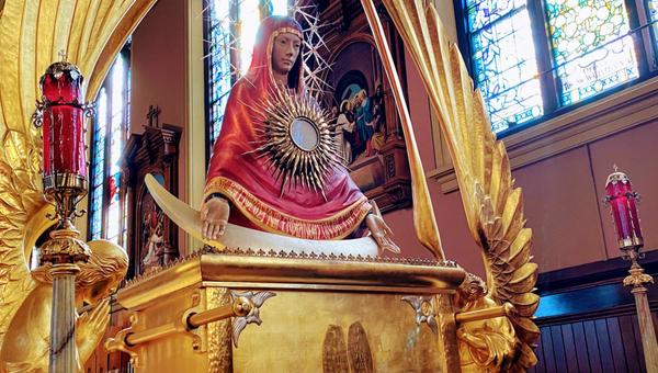 Największa monstrancja na świecie w kościele św. Stanisława Kostki w Chicago