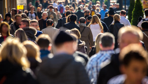 STREET-CROWD-WALK-shutterstock