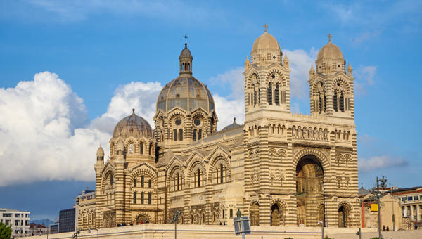 CATHEDRALE-DE-LA-MAJOR-MARSEILLE-shutterstock
