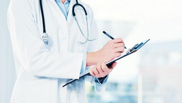 Santos que fueron médicos