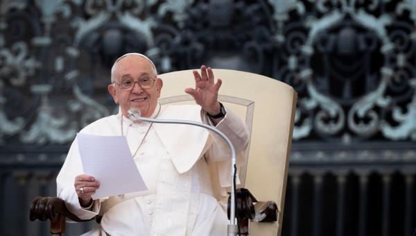 Pope greets the faithful