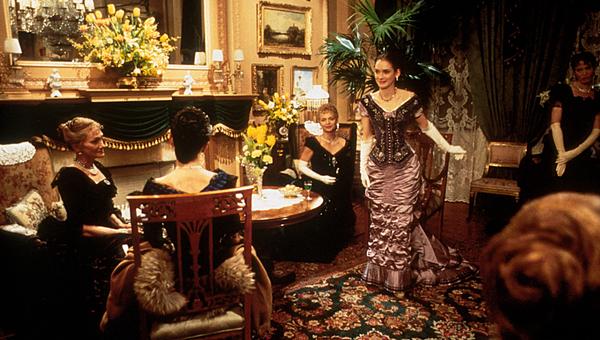 Michelle Pfeiffer and Winona Ryder in "The Age of Innocence," 1993