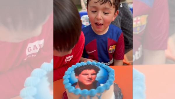 Alex, um menino de 9 anos que adora Carlo Acutis