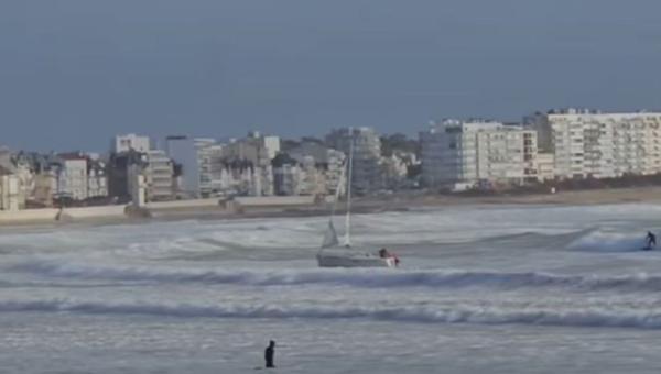 SABLE-D-OLONNE-TEMPETE-SAUVETAGE-CAPTURE