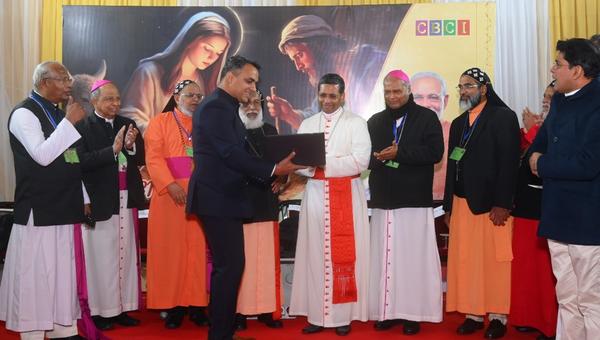 Thomson Eloit felicitated by CBCI