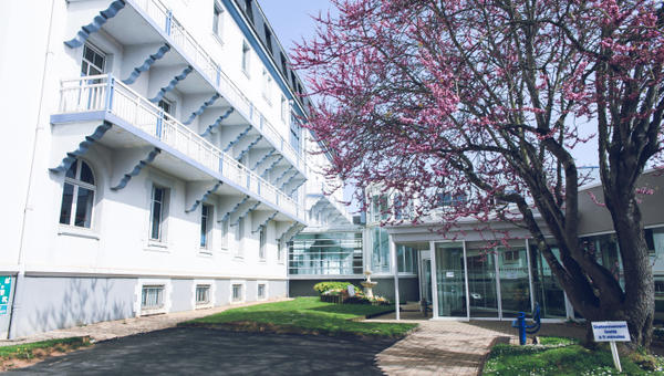 clinique-des-Augustines-a-Malestroit-afp
