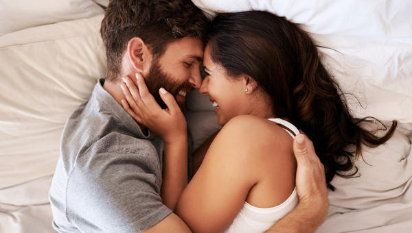 couple-bed-