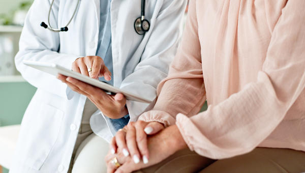 hospital-doctor-patient-