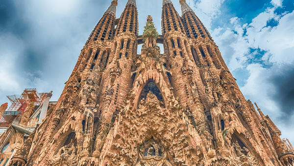 Antoni Gaudi, twórca Sagrada Familia i jego proces beatyfikacyjny