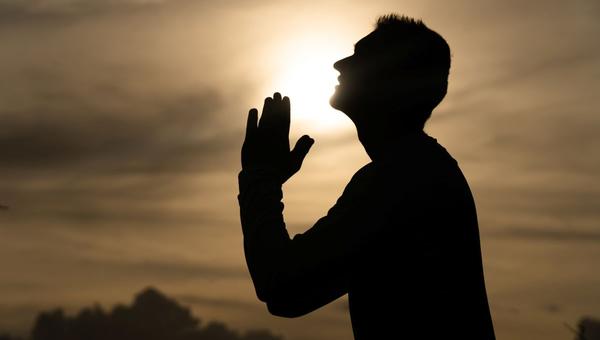 tipos de oraciones católicas
