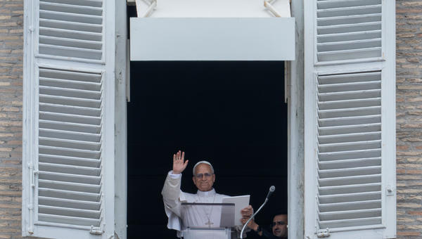 pope-leo-xiv--st.-peter's-square-angelus-prayer