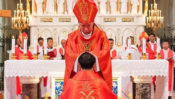 Bishop Joseph Shen Bin consecrates Ignatius Wu Jianlin as his auxiliary bishop for Shanghai on October 15, 2025