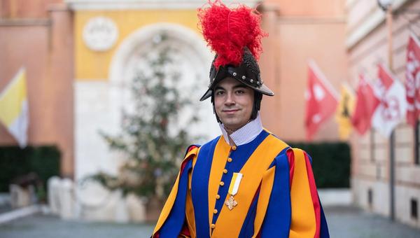 Corporal Eliah Cinotti, spokesman of the Swiss Guard