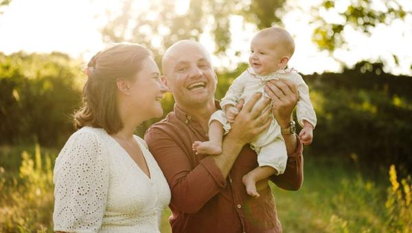 "J’ai appris la juste mesure de la prière" : Le témoignage unique d’un mari face au cancer de sa femme