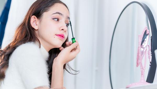 niña - maquillaje