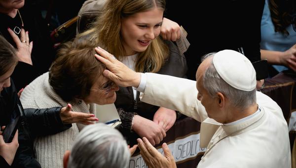 pope-leo-xiv-general-audience-paul-vi-hall-vatican