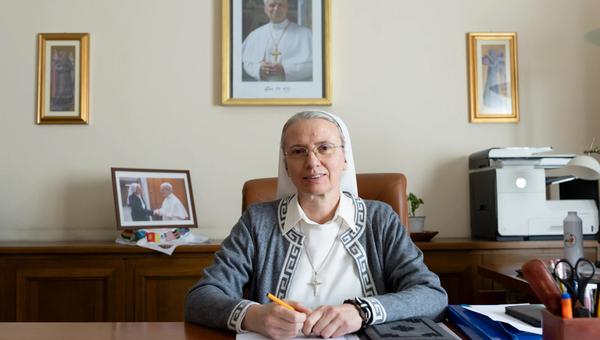 Sr. Simona Brambilla