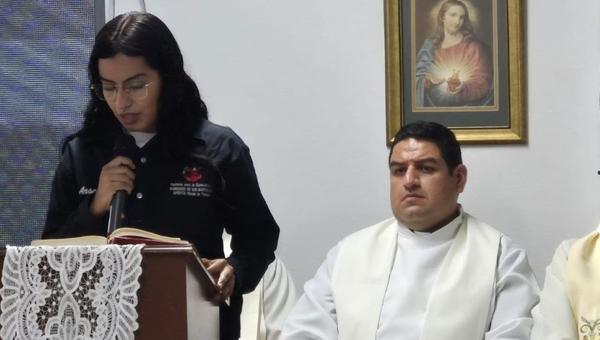 liturgia de la palabra, eucaristía, lector, sacerdote, misa