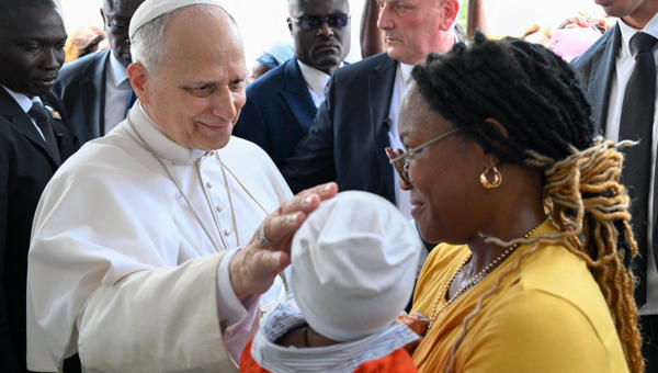 pope-leo-xiv-visit-saint-paul-catholic-hospital-douala-cameroon-africa
