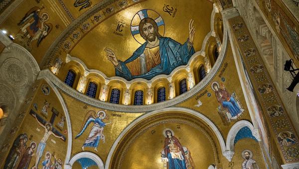 arte sacro cúpula de la iglesia de San Sava. Belgrado, Serbia