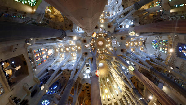 pope-leo-xiv--holy-mass-basilica-sagrada-familia-jesus-christ-tower-barcelona