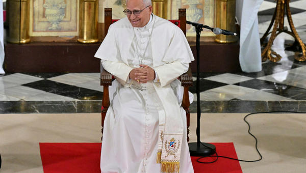 pope-leo-xiv-nun-missionaries-charity-church-sant-augusti-montserrat