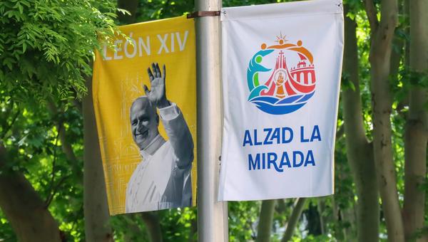 voluntarios en tenerife por la visita del papa