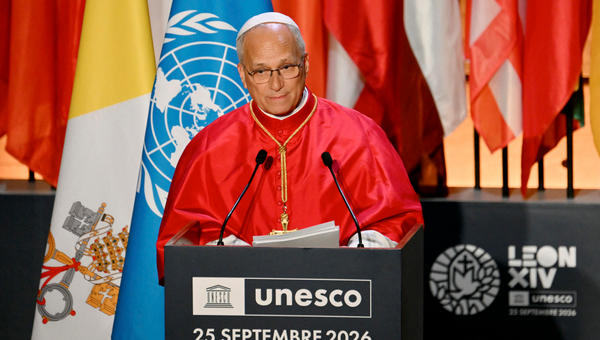 Pope Leo XIV delivers a speech during a visit at the UNESCO headquarters, in Paris on September 25, 2026