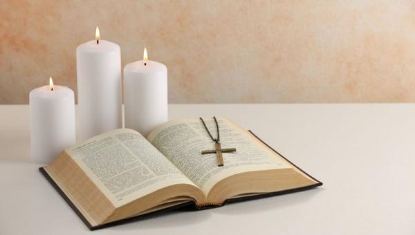 Biblia, guía, familia, oración, entronización, Jesús, Dios, Palabra, Sagrada Escritura