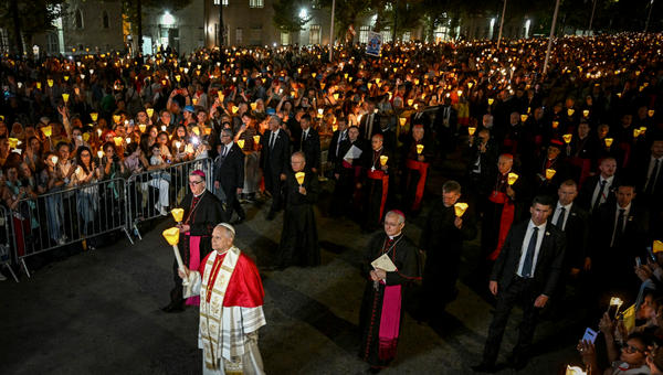 pope-leo-xiv-torchlight-procession-rosary-prayer-shrine-our-lady-lourdes-france-september-27-2026