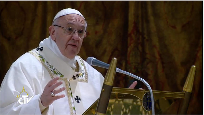 pope-francis-preaches-at-baptisms