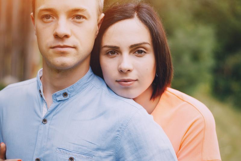 web-wife-pray-for-husband-stock-studio-shutterstock