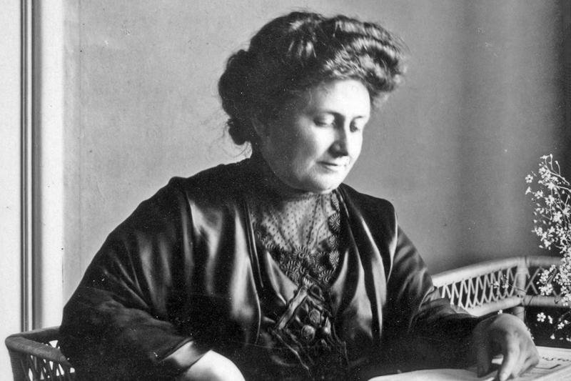 Fotografía de dominio público de María Montessori a partir de 1913
