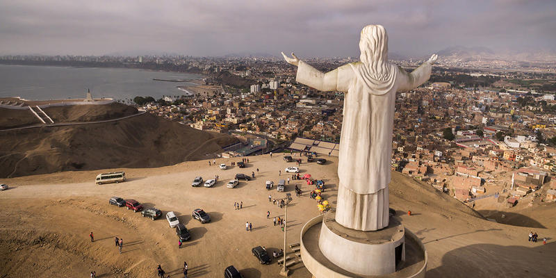 WEB3-LIMA-PERU-CHRIST-PACIFIC-shutterstock_495783601-Christian Vinces-AI