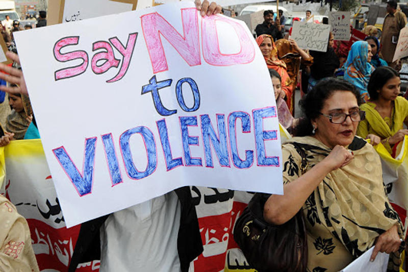 Pakistan women – No violence – fr