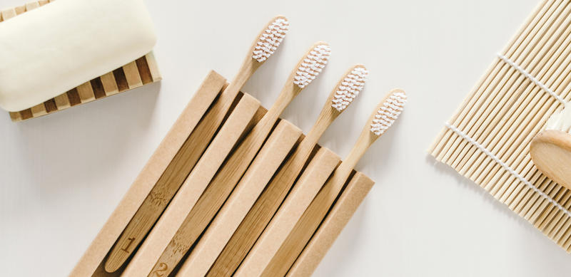 BROSSES A DENTS EN BAMBOU