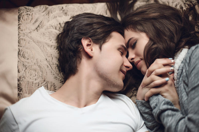 WEB RENDEZ VOUS ALETEIA SEXUALITE COUPLE LIT Mikhail_Kayl:Shutterstock