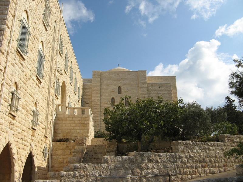 1200px-Notre-Dame_du_Mont-Carmel_(6)