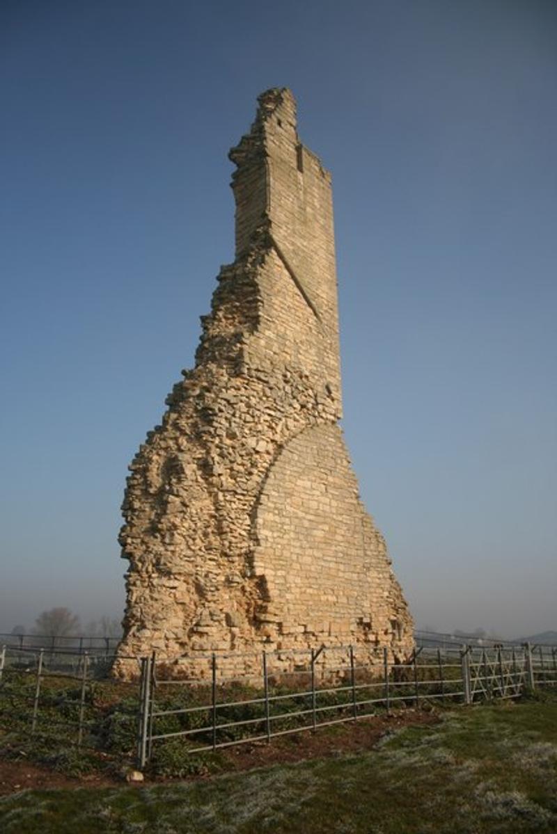 Kirkstead_Abbey_ruin_-_geograph.org.uk_-_694757