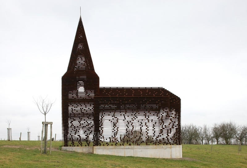 CHIESA TRASPARENTE BELGIO
