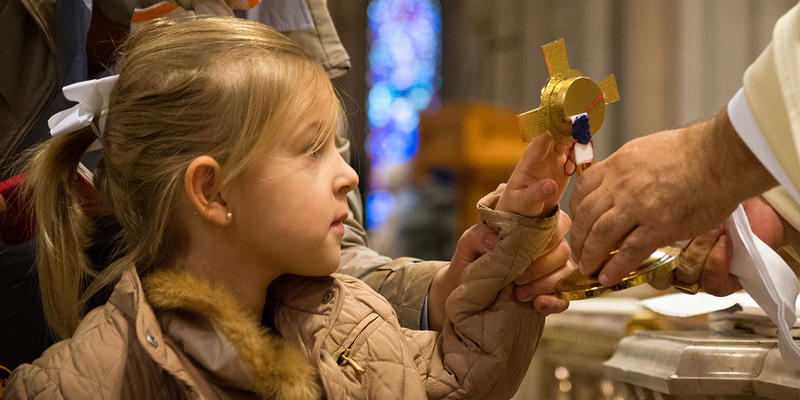 GIRL,VENERATION,RELIC