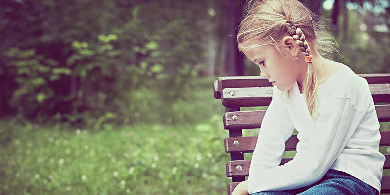 SAD GIRL,PARK BENCH