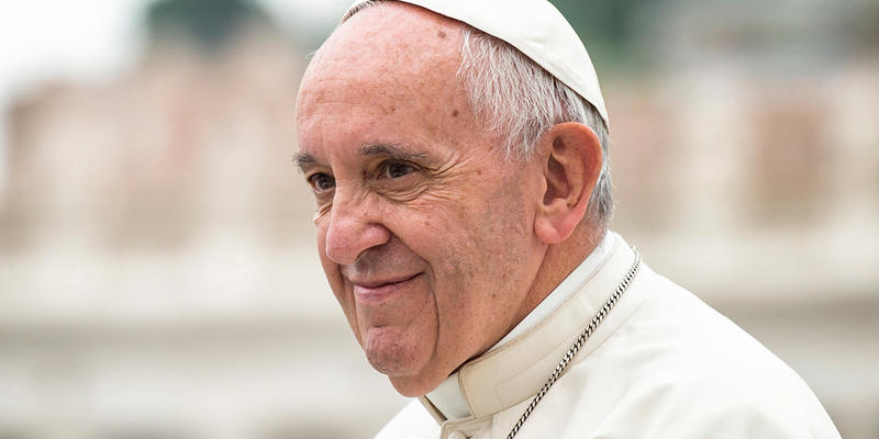 WEB3-POPE-FRANCISFACE-LEFT-SIDE-CLOSE-UP-LOOKING-STRAIGHT-Antoine-Mekary-Aleteia