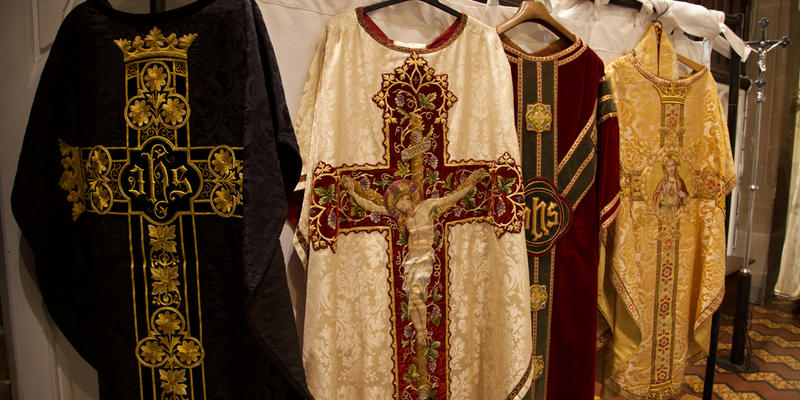 CHASUBLE