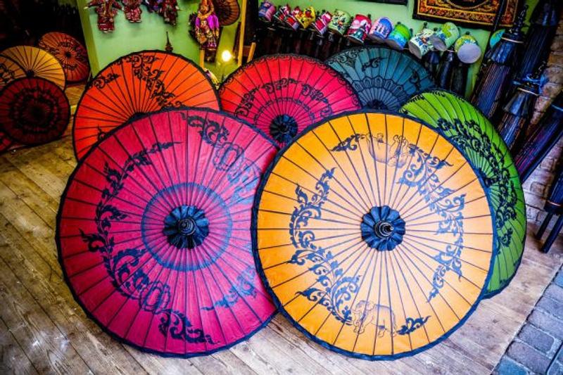 Asian_umbrellas_parasols_Pixabay_PD