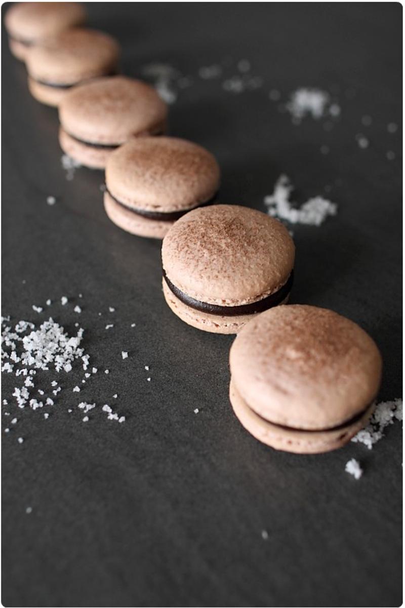 MACARON AU CHOCOLAT